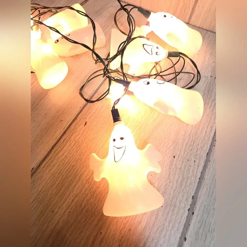 Vtg Blow Mold Scary/Happy Ghost String Lights Halloween Decorations